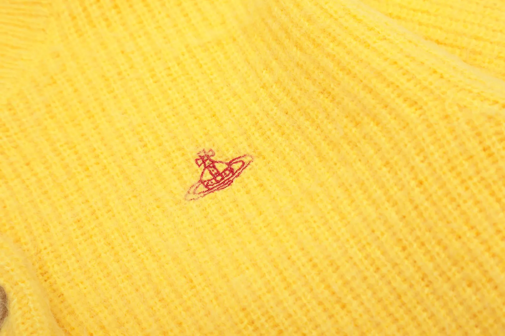VIVI145# vivienne west wood 25 spring new style three-color wool embroidered design cardigan, three-color turmeric, three-color hemp gray Size: 1 yard (90-110 pounds) 2 yards (110-130 pounds) 3 yards (130-150 pounds) Color: gray yellow pink